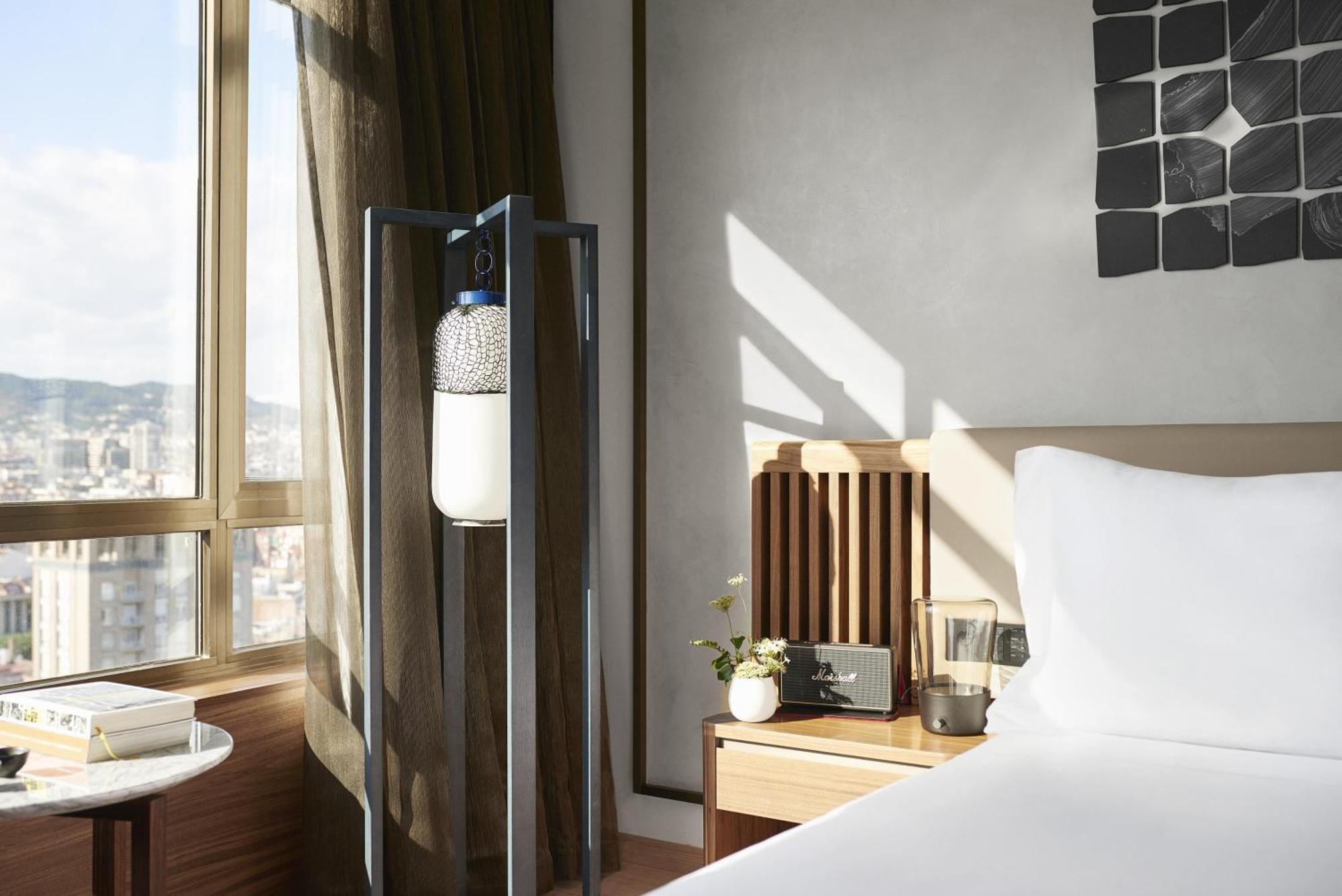Premium Skyline Room